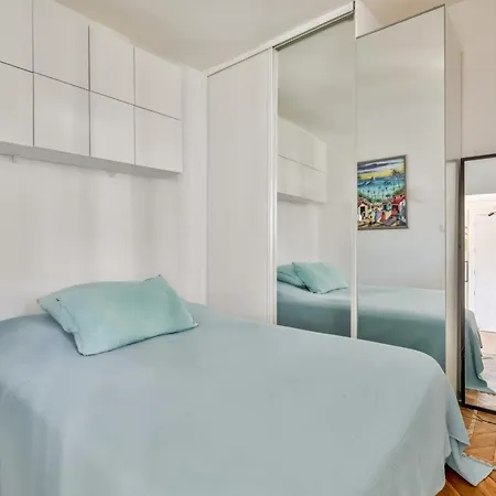 Near Grands Boulevards Appartement *